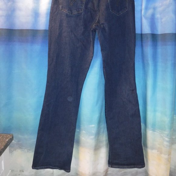 Levi Strauss & Co. 415 Relaxed bootcut - Picture 7 of 11